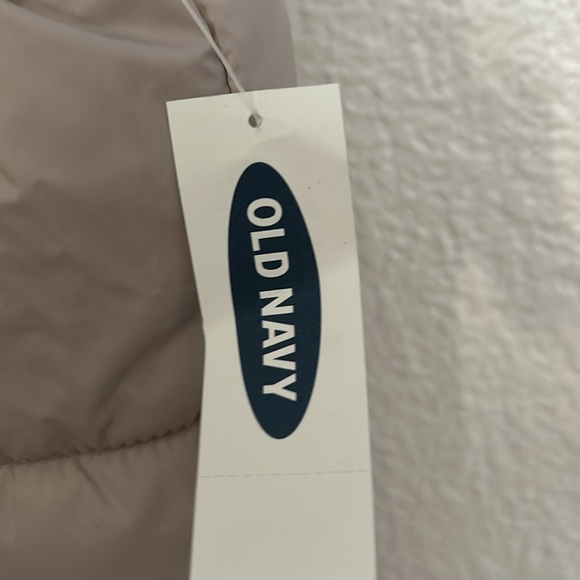 Dusty pink puffer vest - Picture 3 of 3